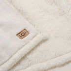 Plaid UGG douillet “Cynthia” - 130cm x 180cm