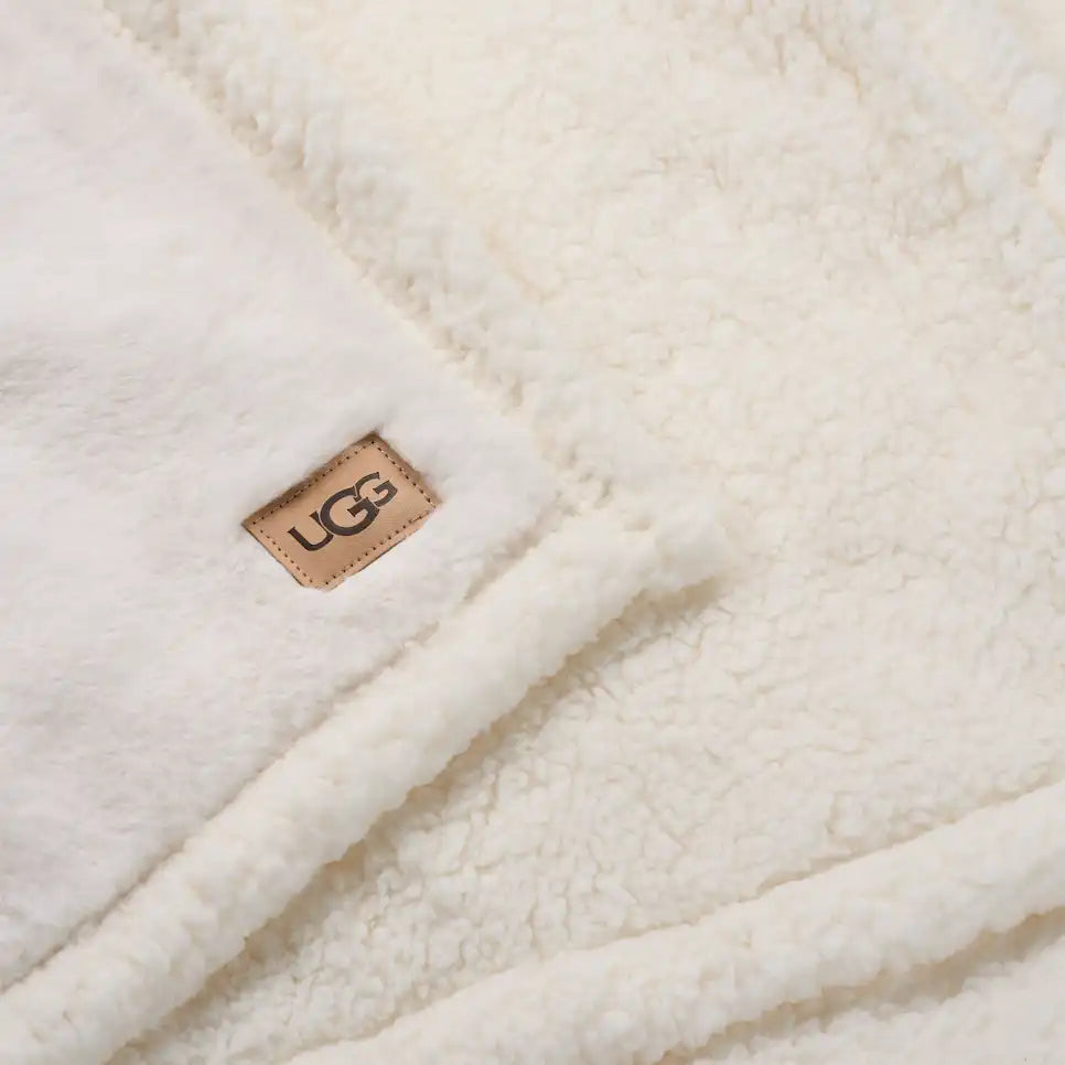 Plaid UGG douillet “Cynthia” - 130cm x 180cm